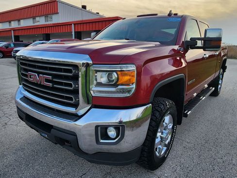 Used 2018 GMC Sierra 2500 SLE w/ HD SLE Preferred Plus Package AWD/4WD image 14