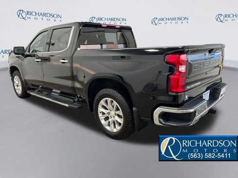 Used 2021 Chevrolet Silverado 1500 LTZ w/ LTZ Premium Package image 3