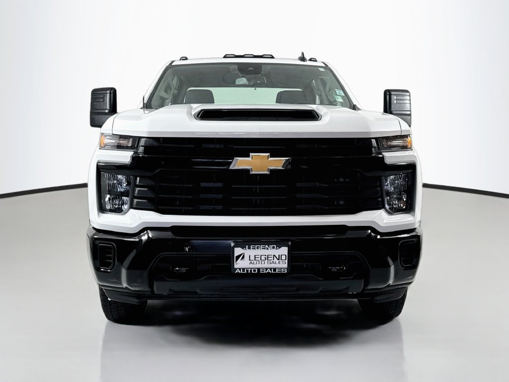 Used 2024 Chevrolet Silverado 3500 W/T AWD/4WD image 3