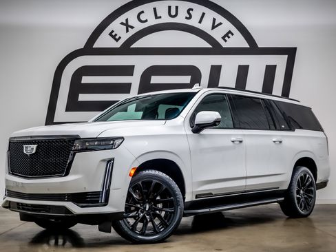Used 2023 Cadillac Escalade ESV Sport w/ LPO, ONYX Package AWD/4WD image 1
