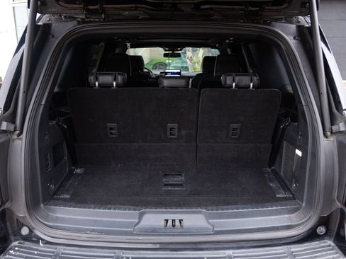 Used 2023 Ford Expedition Platinum AWD/4WD image 28