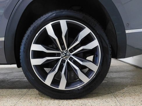 Used 2020 Volkswagen Atlas Cross Sport SEL Premium R-Line image 70