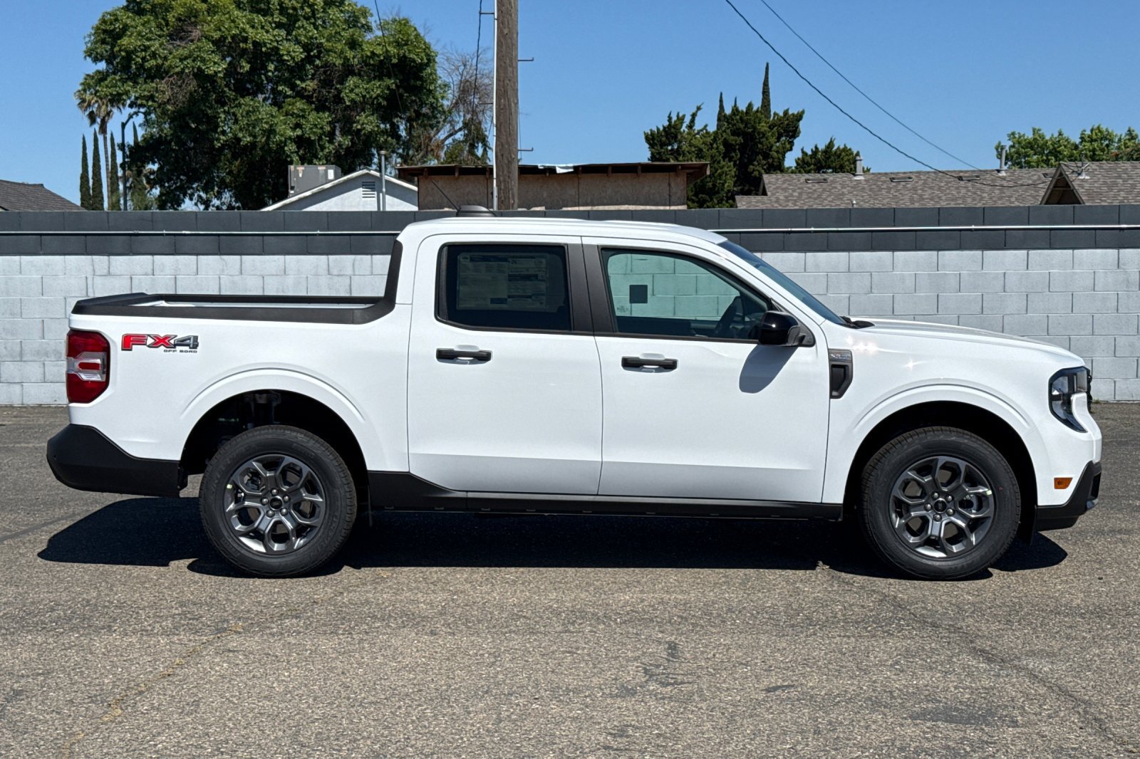 New 2026 Ford Maverick XLT w/ XLT Luxury Package AWD/4WD image 3