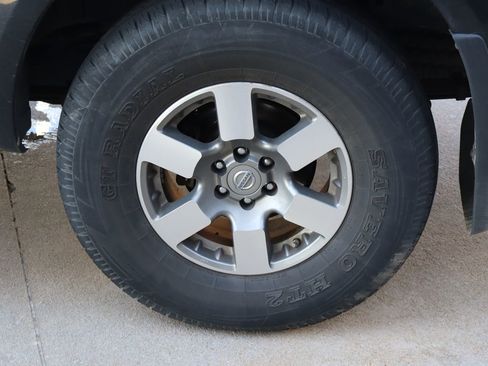 Used 2011 Nissan Frontier PRO-4X w/ Pro-4x Luxury Pkg AWD/4WD image 26