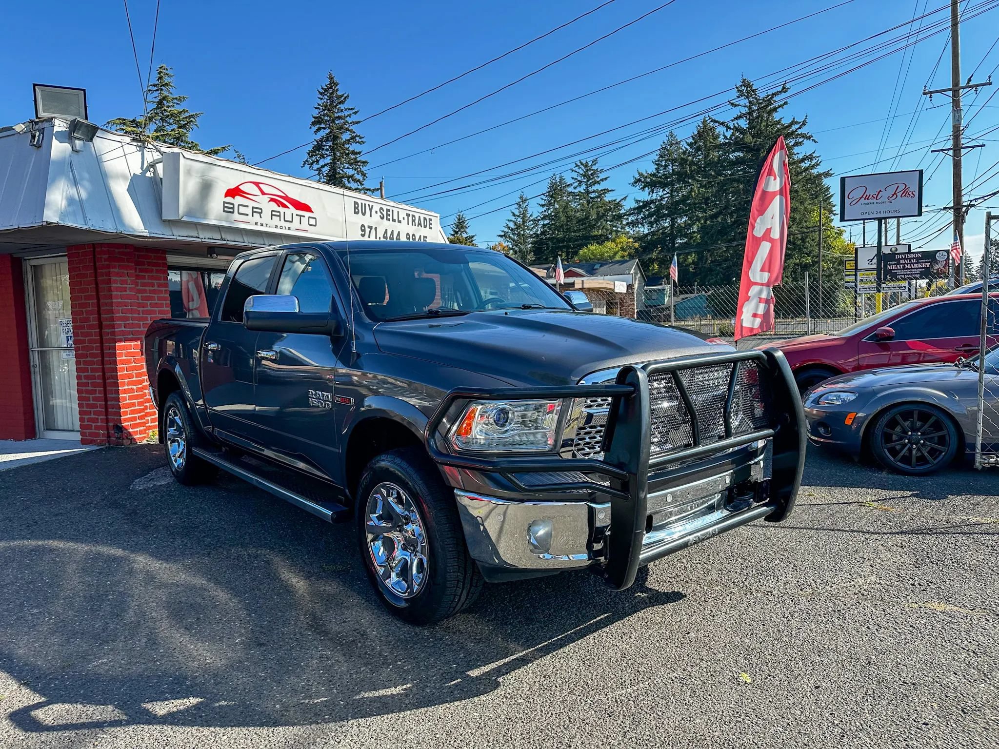 Used 2018 RAM 1500 Laramie w/ Convenience Group AWD/4WD image 4