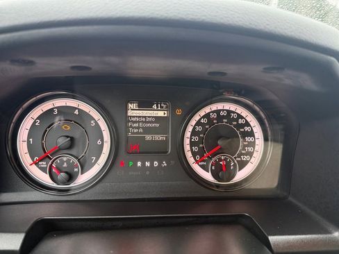 Used 2018 RAM 1500 Express image 14