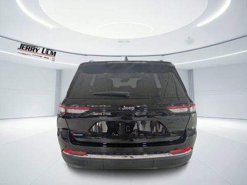 Used 2024 Jeep Grand Cherokee Limited 4xe image 4