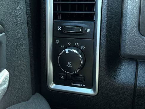 Used 2017 RAM 1500 Big Horn AWD/4WD image 21