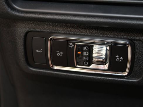 Used 2023 Lincoln Corsair Reserve w/ Equipment Group 201A image 27