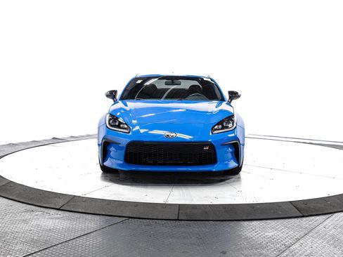 Certified 2023 Toyota GR86 w/ ALL Weather Mat Package (TMS) image 2