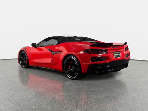Used 2025 Chevrolet Corvette E-Ray AWD/4WD image 14
