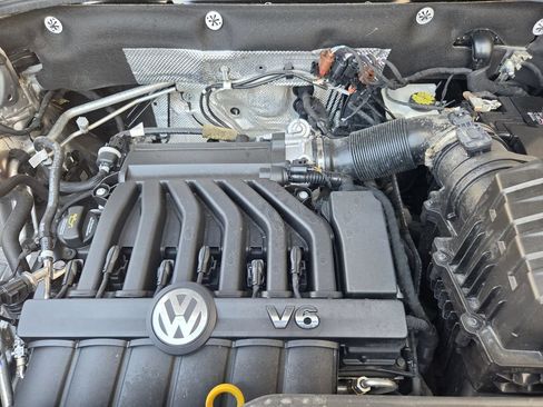 Used 2023 Volkswagen Atlas Cross Sport SE w/ Black Wheel Package AWD/4WD image 24