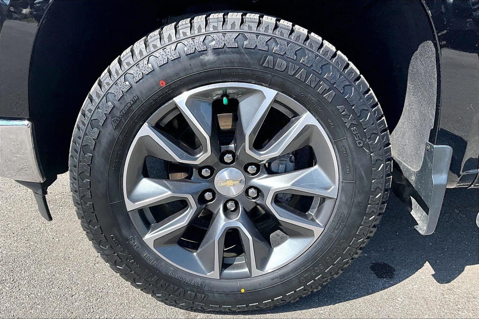 Used 2024 Chevrolet Silverado 1500 LT AWD/4WD image 9