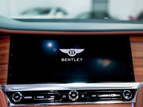 Used 2022 Bentley Continental GT V8 image 65