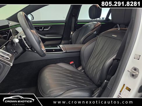 Used 2024 Mercedes-Benz S 63 AMG S w/ Carbon Fiber Exterior Package image 27