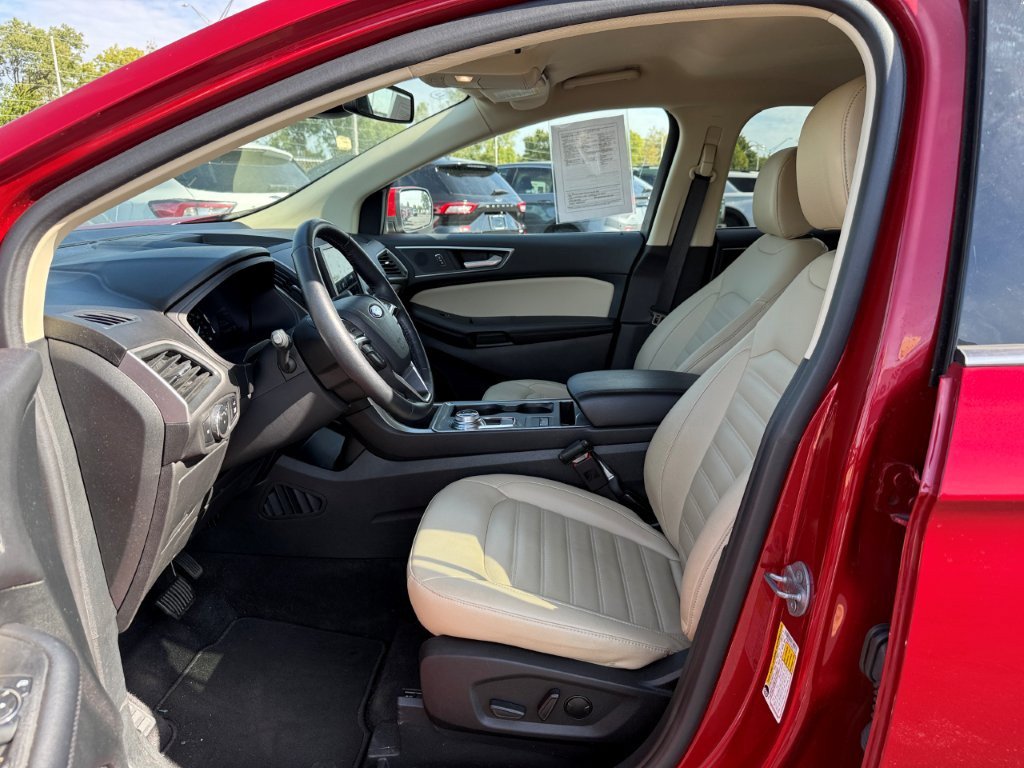 Used 2024 Ford Edge SEL w/ Convenience Package AWD/4WD image 12
