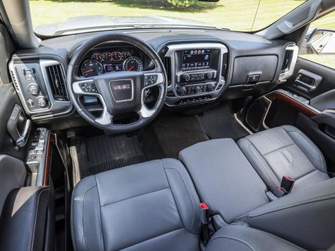 Used 2017 GMC Sierra 1500 SLT w/ SLT Preferred Package AWD/4WD image 24