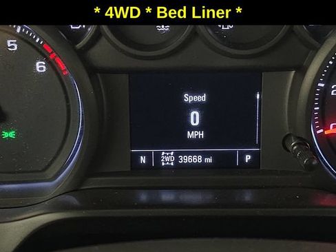 Certified 2020 Chevrolet Silverado 1500 Custom w/ Custom Value Package AWD/4WD image 17