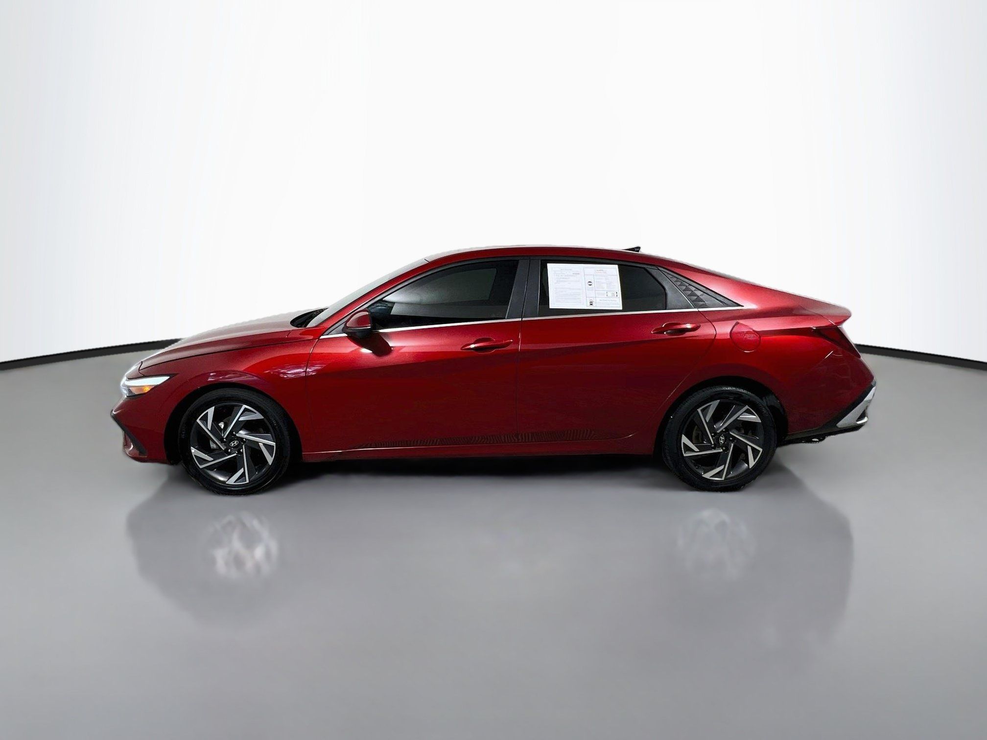 Used 2024 Hyundai Elantra Limited FWD image 9