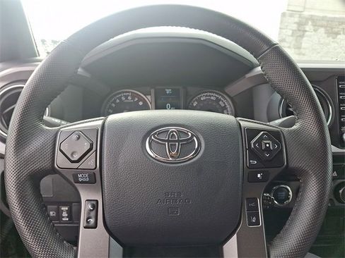 Used 2023 Toyota Tacoma TRD Sport image 18