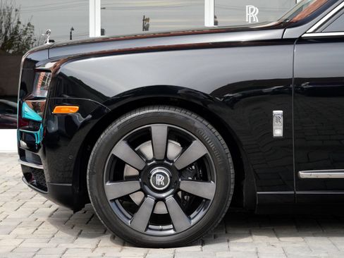 Certified 2021 Rolls-Royce Cullinan AWD/4WD image 12