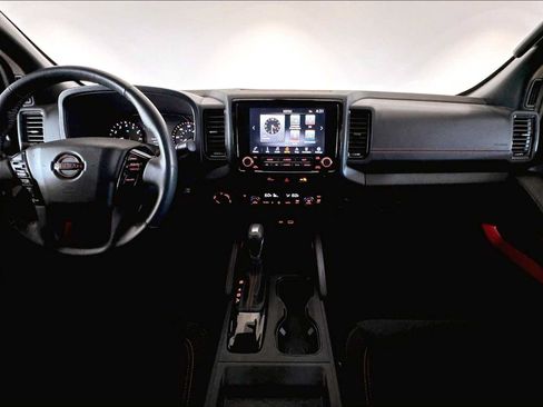 Used 2023 Nissan Frontier PRO-4X w/ Tow Package AWD/4WD image 17