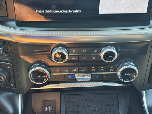 Used 2023 Ford F150 Raptor AWD/4WD image 25