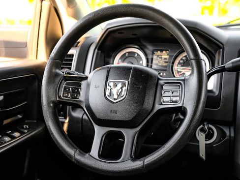 Used 2018 RAM 2500 Tradesman w/ Chrome Appearance Group image 23