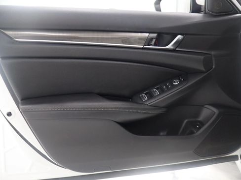 Used 2020 Honda Accord Sport image 14