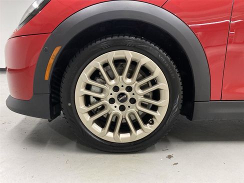 Certified 2025 MINI Cooper S image 23