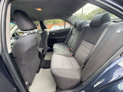 Used 2016 Toyota Camry LE FWD image 14