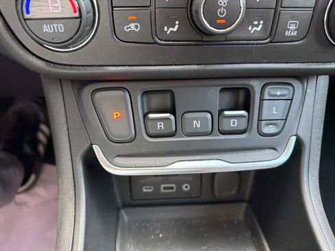 Used 2019 GMC Terrain SLT w/ Preferred Package AWD/4WD image 47