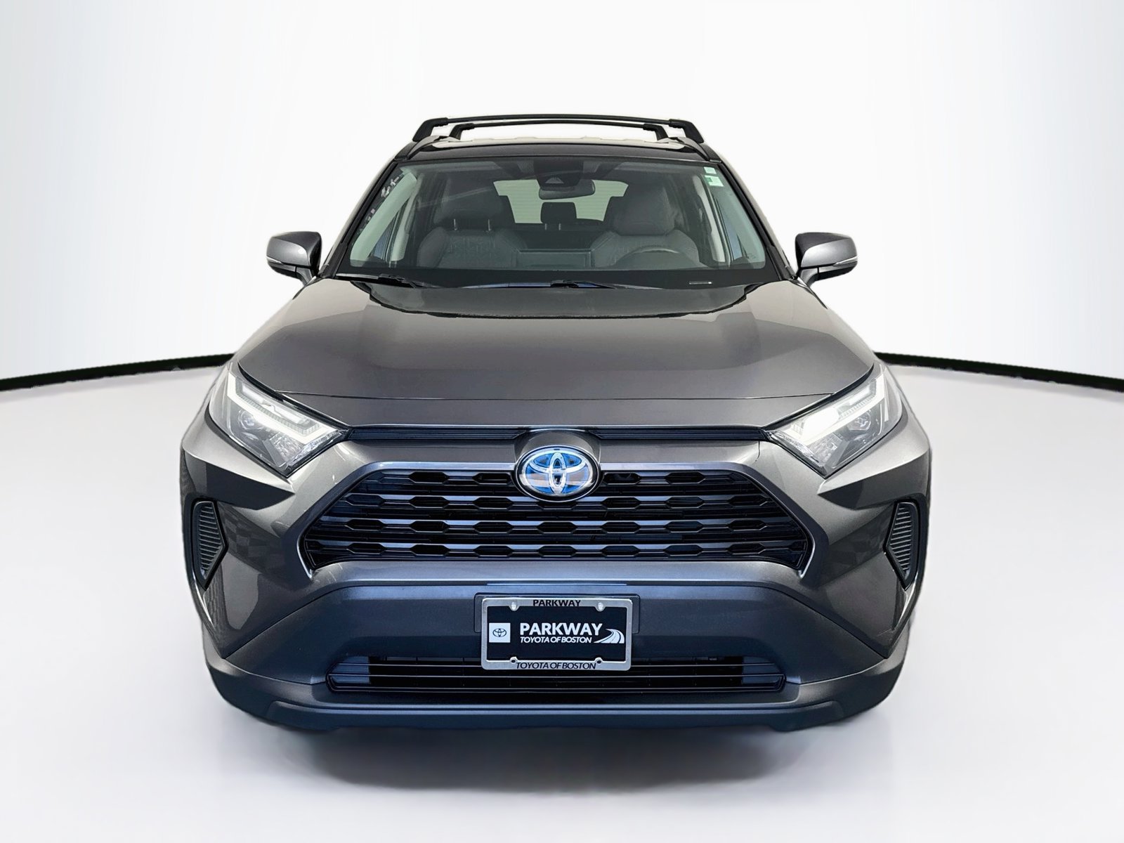 Used 2024 Toyota RAV4 XLE AWD/4WD image 2