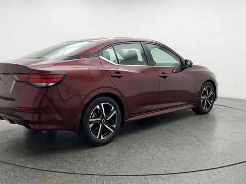 Used 2025 Nissan Sentra SV FWD image 9