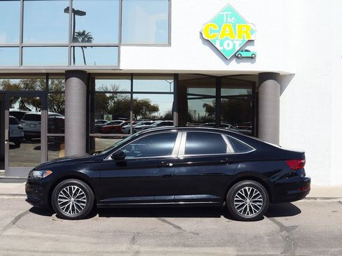 Used 2020 Volkswagen Jetta SE image 8