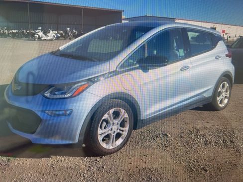 Used 2018 Chevrolet Bolt LT image 2