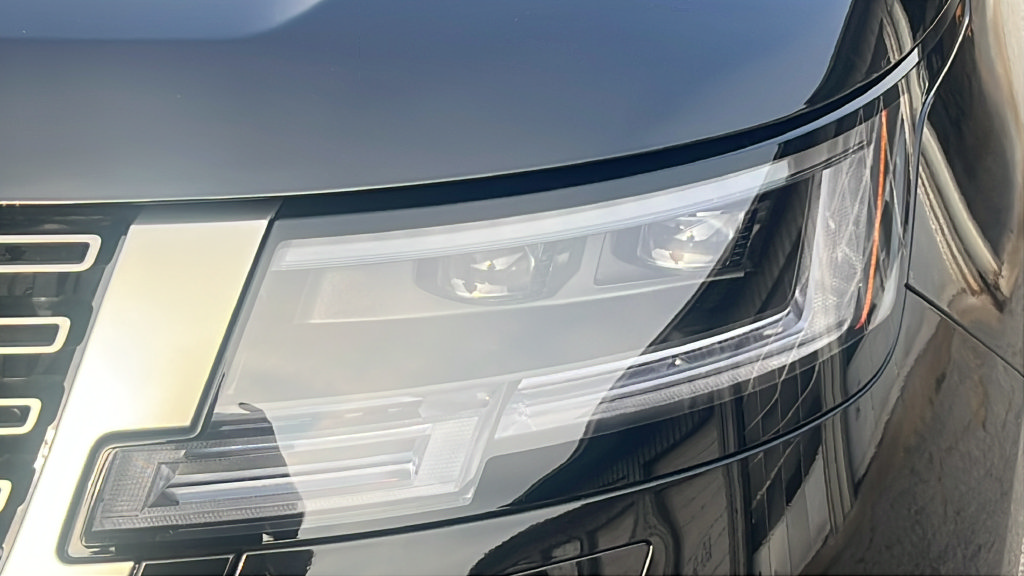 New 2026 Land Rover Range Rover SE AWD/4WD image 11