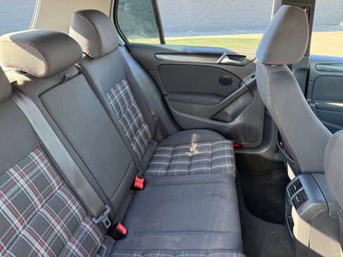 Used 2013 Volkswagen GTI 4-Door image 16