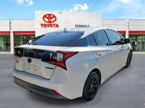 Used 2020 Toyota Prius LE w/ Carpet Mat Package image 3