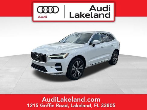 Used 2023 Volvo XC60 B5 Plus image 1