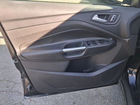 Used 2013 Ford Escape SE image 9