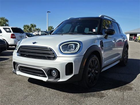 Used 2021 MINI Cooper Countryman Oxford Edition image 9