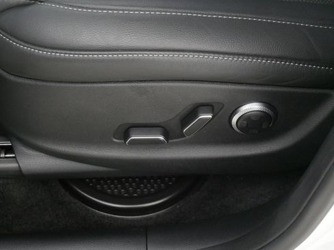 Used 2025 Genesis GV80 2.5T Select image 20