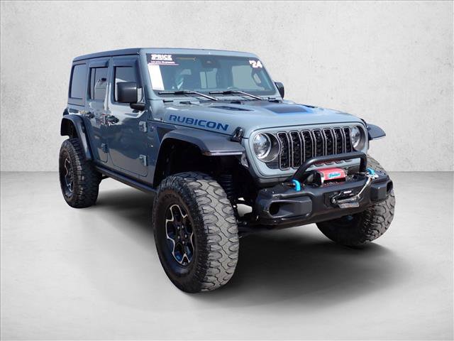 Used 2024 Jeep Wrangler Unlimited Rubicon 4xe w/ Technology Group AWD/4WD image 6