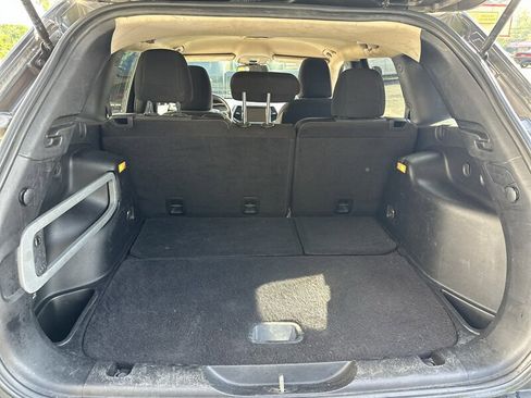 Used 2014 Jeep Cherokee Latitude FWD image 12