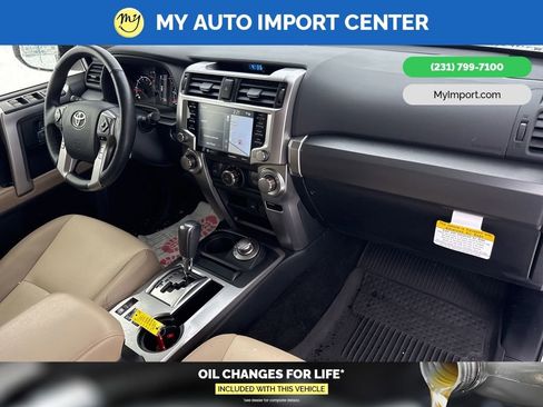 Used 2024 Toyota 4Runner SR5 Premium image 30