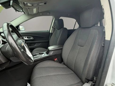 Used 2017 Chevrolet Equinox LT w/ Convenience Package AWD/4WD image 16