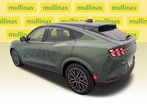 Certified 2025 Ford Mustang Mach-E Premium RWD image 9