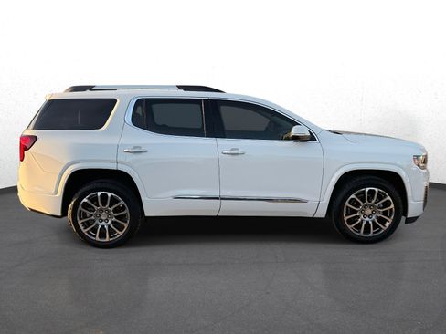 Used 2023 GMC Acadia Denali w/ Denali Technology Package image 2