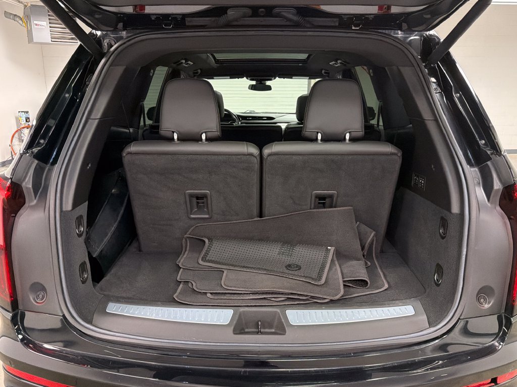 Used 2023 Cadillac XT6 Premium Luxury FWD image 17